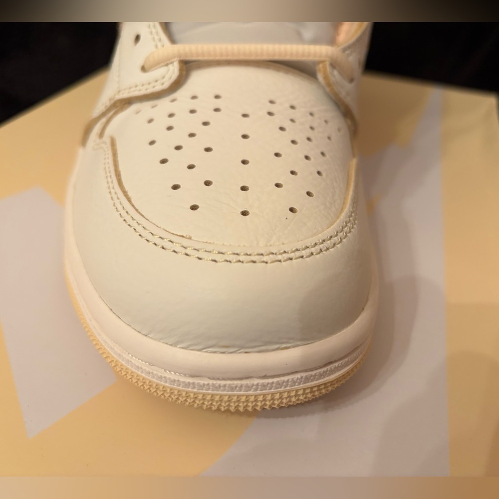Air Jordan 1 Retro High OG Craft Sail/Pale Vanilla-Black. Men’s Size 11    NIB - Picture 6 of 14
